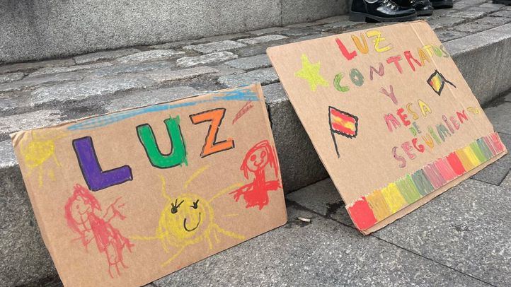 Carteles de una de las manifestaciones de la Cañada Real