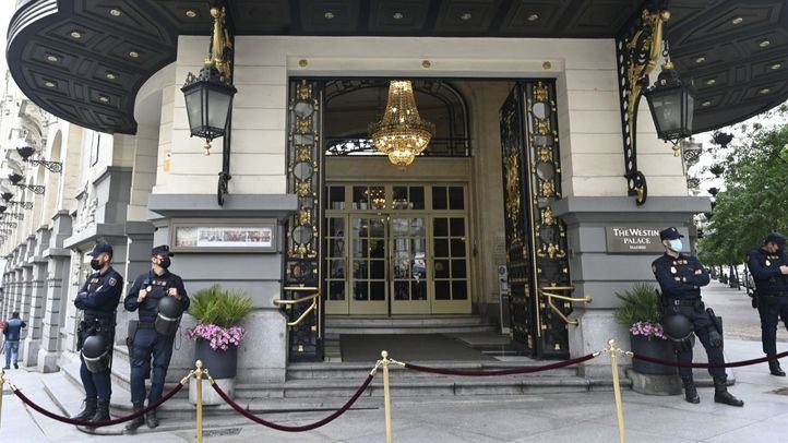 Prisión sin fianza para los dos detenidos por el asesinato a un empresario en el hotel Palace