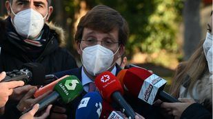 Almeida censura la "campaña" contra él tras sus declaraciones sobre Almudena Grandes