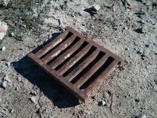 Robadas medio centenar de alcantarillas en Valdelaguna