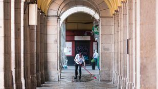 Los trabajadores de fincas urbanas, sujetos a un convenio de hace 20 años