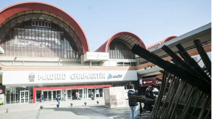 Entrada de la estación de Madrid Chamartín-Clara Campoamor