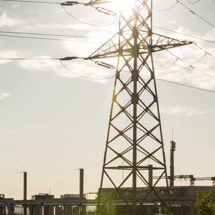 El precio de la luz encadena tres días consecutivos de bajada