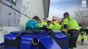 Detenidos dos hombres por apuñalar a otro en el Parque Tierno Galván