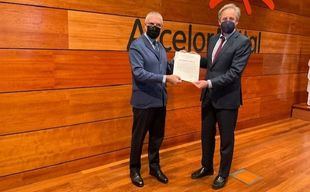 Renfe Mercancías y ArcelorMittal refuerzan su relación comercial en Asturias