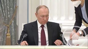 Rusia declara un alto el fuego para la salida de civiles de Mariúpol y Volnovaja