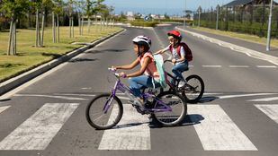 Los niños podrán ir seguros al colegio en bicicleta con el Bicibús