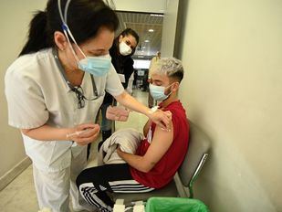 Madrid mantiene la tendencia a la baja de ingresos, contagios y fallecidos con Covid