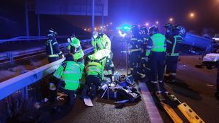 Heridos dos jóvenes en un accidente de tráfico en la M-45 a la altura de Vallecas