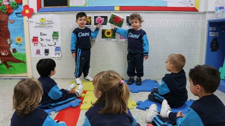 Alumnos de infantil en una clase del colegio.