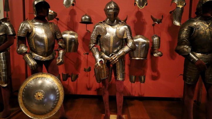 Desembalaje piezas de la Real Armería llegadas del Kremlin