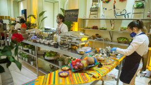 La cocina del Mercado de Antón Martín se traslada a la cúpula del Palace