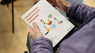 El Ayuntamiento creará una línea 900 gratuita de asistencia para mayores