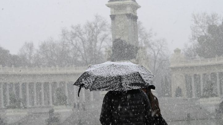 Imagen de archivo de nieve en Madrid.