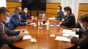 Reunión entre el consejero de Transportes y el alcalde de San Fernando de Henares