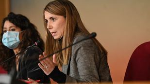 El PSOE pide "serenidad y seriedad", aunque apoyarían una moción