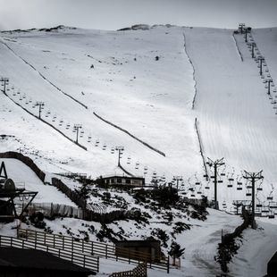 Navacerrada y Valdesquí abren 26 pistas este fin de semana