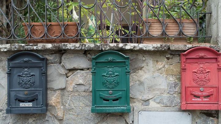 Más de una década sin recibir cartas: Bustarviejo reclama el servicio postal a domicilio