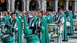 La Tamborrada de Resurrección cierra la Semana Santa madrileña