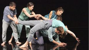 ‘Precipitados’: Mónica Runde refleja el suicidio