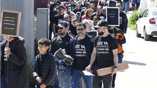 Una marcha reclama electricidad para la Cañada Real tras dos años sin suministro