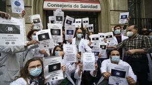 Médicos especialistas reclaman al Sermas el fin de la temporalidad