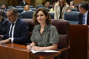 Ayuso conjuga la confrontación y el victimismo en la Asamblea