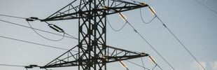 Desciede el precio de la luz y sigue por debajo de los 200 euros