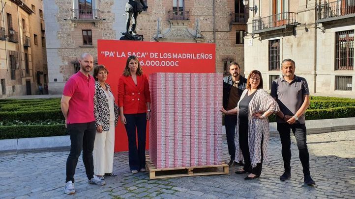 El Partido Socialista con un palé de billetes falsos por valor de los seis millones estafados al Ayuntamiento en comisiones.