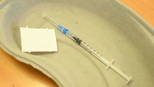 Suben la incidencia y los ingresos por Covid sin presión en las UCI