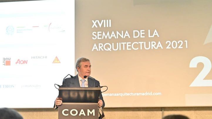 El actual decano del COAM, Sígfrido Herráez, en la XVIII Semana de la Arquitectura.