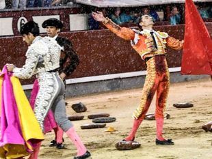 Un sobrero de Mayalde y la lluvia ¿salvan? la encerrona de Ureña