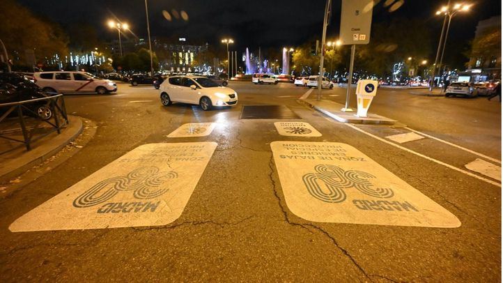 Señales que indican la entrada a la Zona de bajas emisiones Madrid Distrito Centro