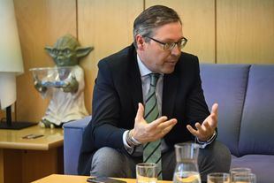 Serrano, sobre Monasterio en el Ayuntamiento: “Es difícil competir contra Ayuso”