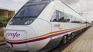 Renfe recupera 135 servicios semanales durante el mes de mayo
