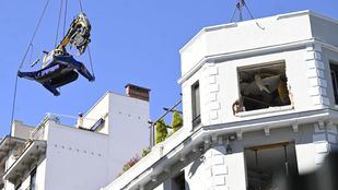 Los vecinos de General Pardiñas, "abandonados" por el Ayuntamiento un mes después de la explosión