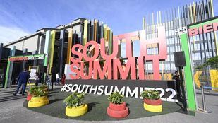 Calviño promete acelerar la negociación de la ley de startups en el South Summit 2022