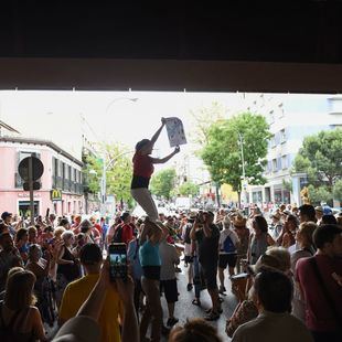 Vecinos de Retiro y Puente de Vallecas se manifiestan contra el Scalextric