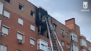Una pareja muere calcinada en el incendio de una vivienda en Villaverde