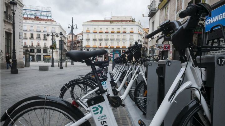 BiciMAD en la calle Carretas.