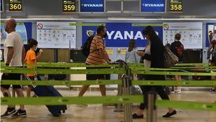 Sindicatos piden cautelarísimas para impedir que Ryanair vulnere el derecho a huelga