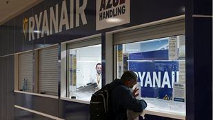 Segunda jornada de huelga en Ryanair: 12 cancelaciones y más de 100 retrasos