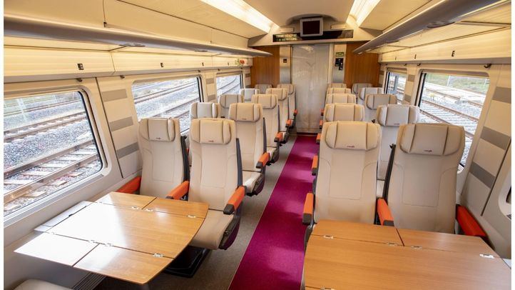 Interior del AVLO, el tren AVE low cost de Renfe.