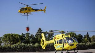 Catorce dotaciones de Bomberos intervienen en un incendio forestal en Aranjuez