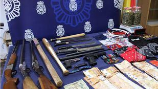 Desarticulada una red de hackers conectada con la banda Dominican Don't Play