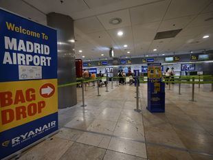 Las huelgas en Ryanair y easyJet dejan en Barajas dos cancelaciones y 43 retrasos