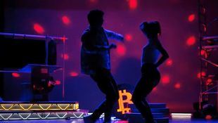 La obra 'Bitchcoin' llega al Pequeño Teatro Gran Vía de Madrid