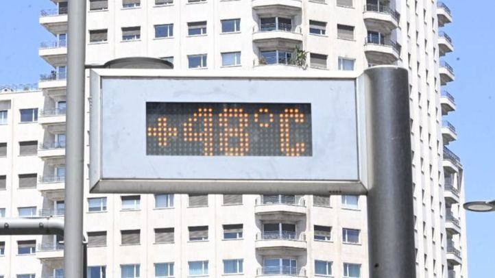 Ola de calor: termómetros con altas temperaturas