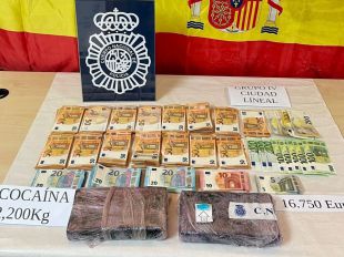 Detenido un joven en Ciudad Lineal con 2 kilos de cocaína y 16.000 euros en efectivo