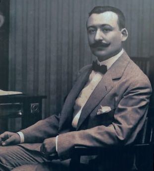 Y en agosto, de parto